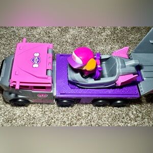 Paw Patrol big truck pup skye. Complete. Very good condition.